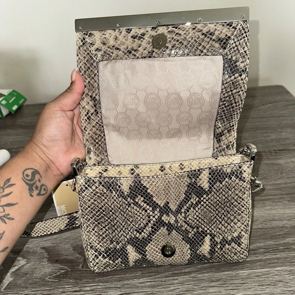 Michael Kors Julian Snake Print Leather Dark‎ Sand Shoulder Flap Brand New